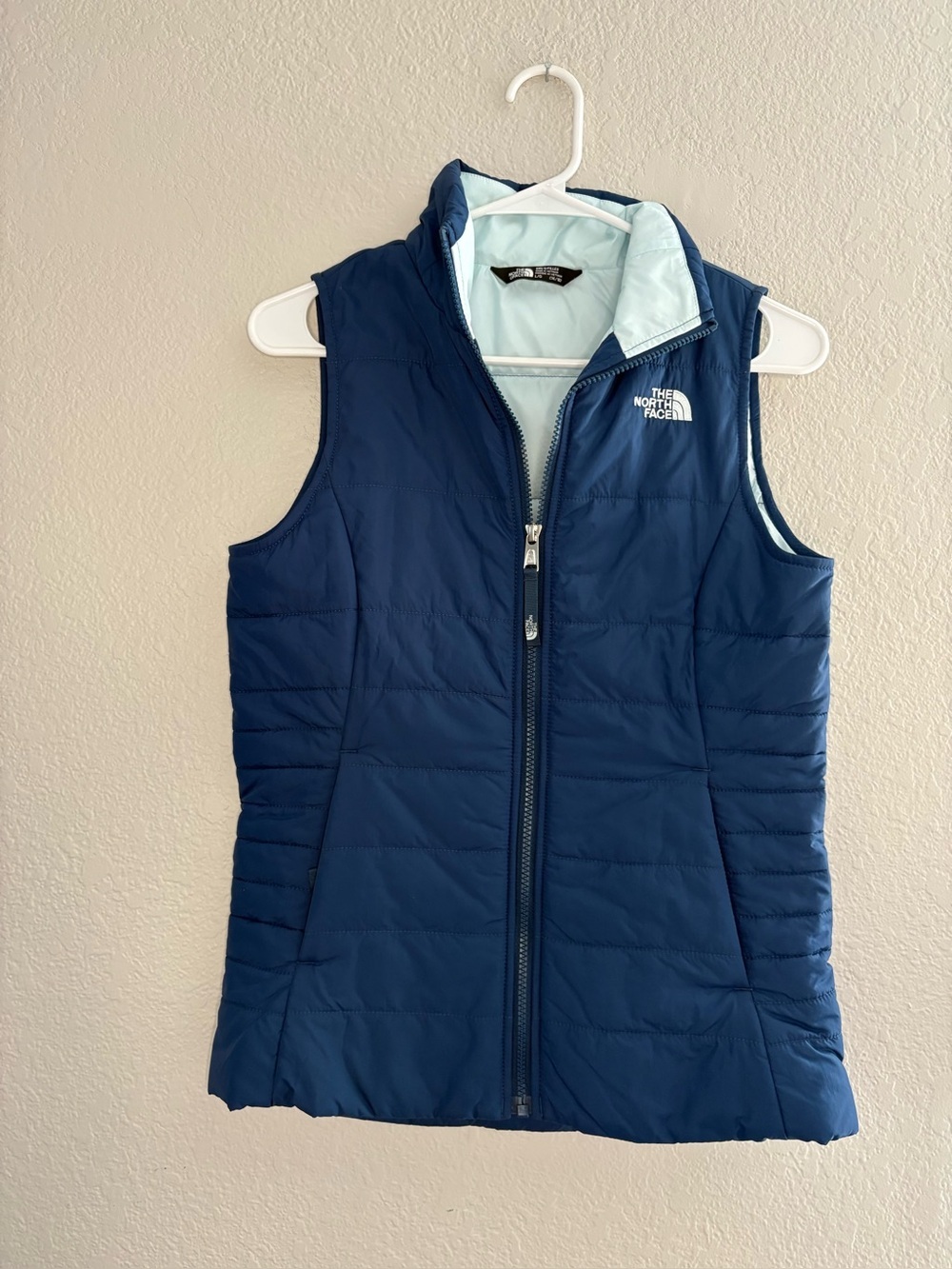 The North Face Blue Teal Puffer Vest Winter Girls Large 14/16
